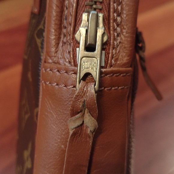 Louis Vuitton Pochette Sport Clutch - Picture 9 of 16